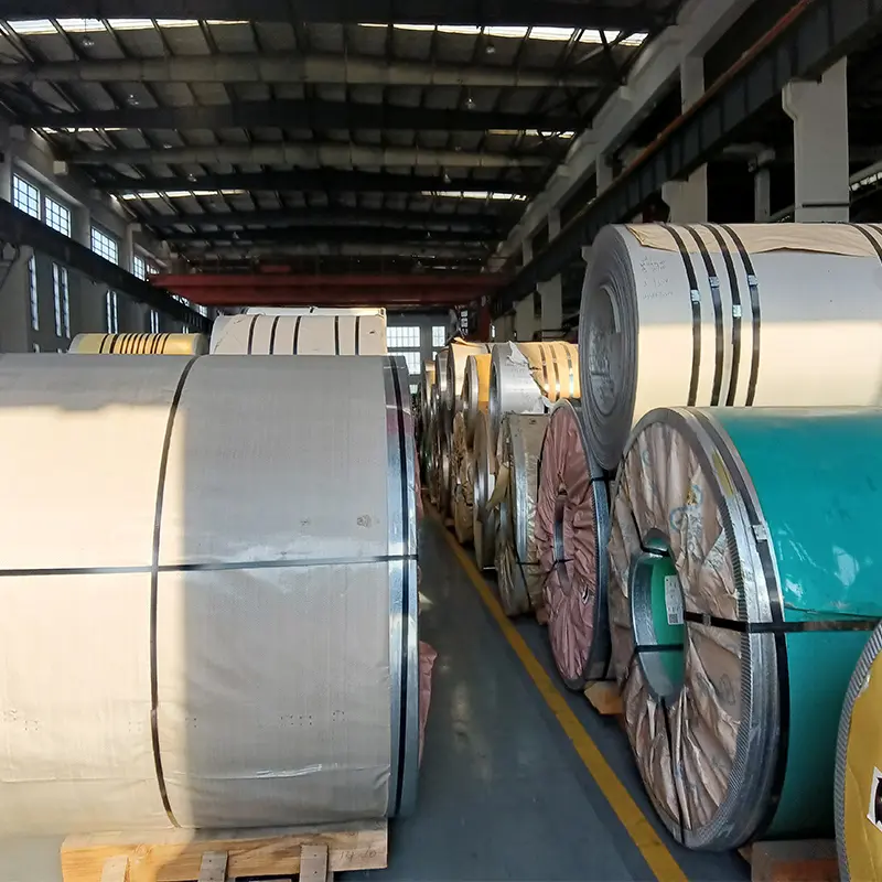 High-quality 304L stainless steel coil with enhanced corrosion resistance for various uses