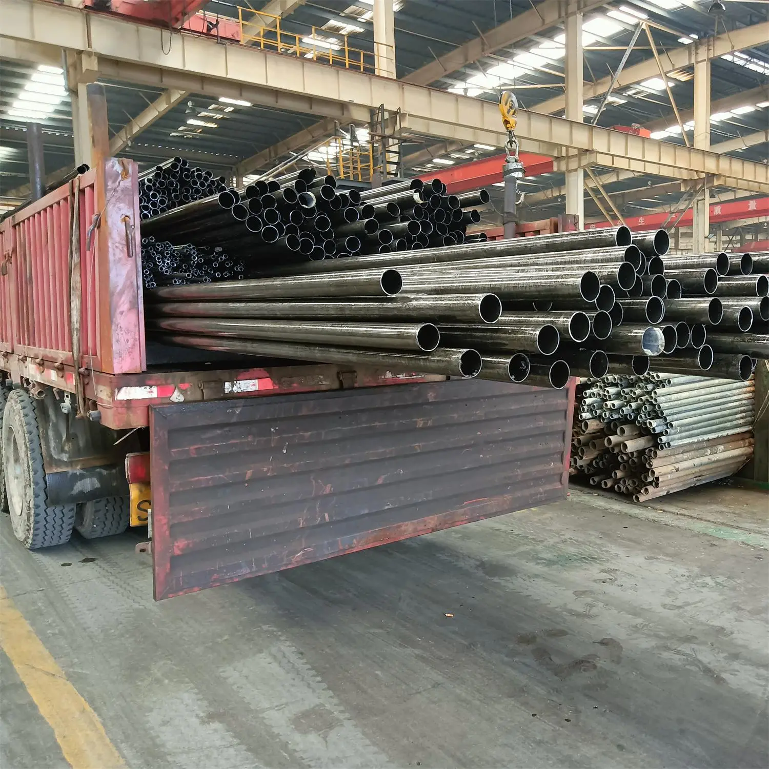 Growing demand for hot-rolled alloy tubes: a sales trend worth watching